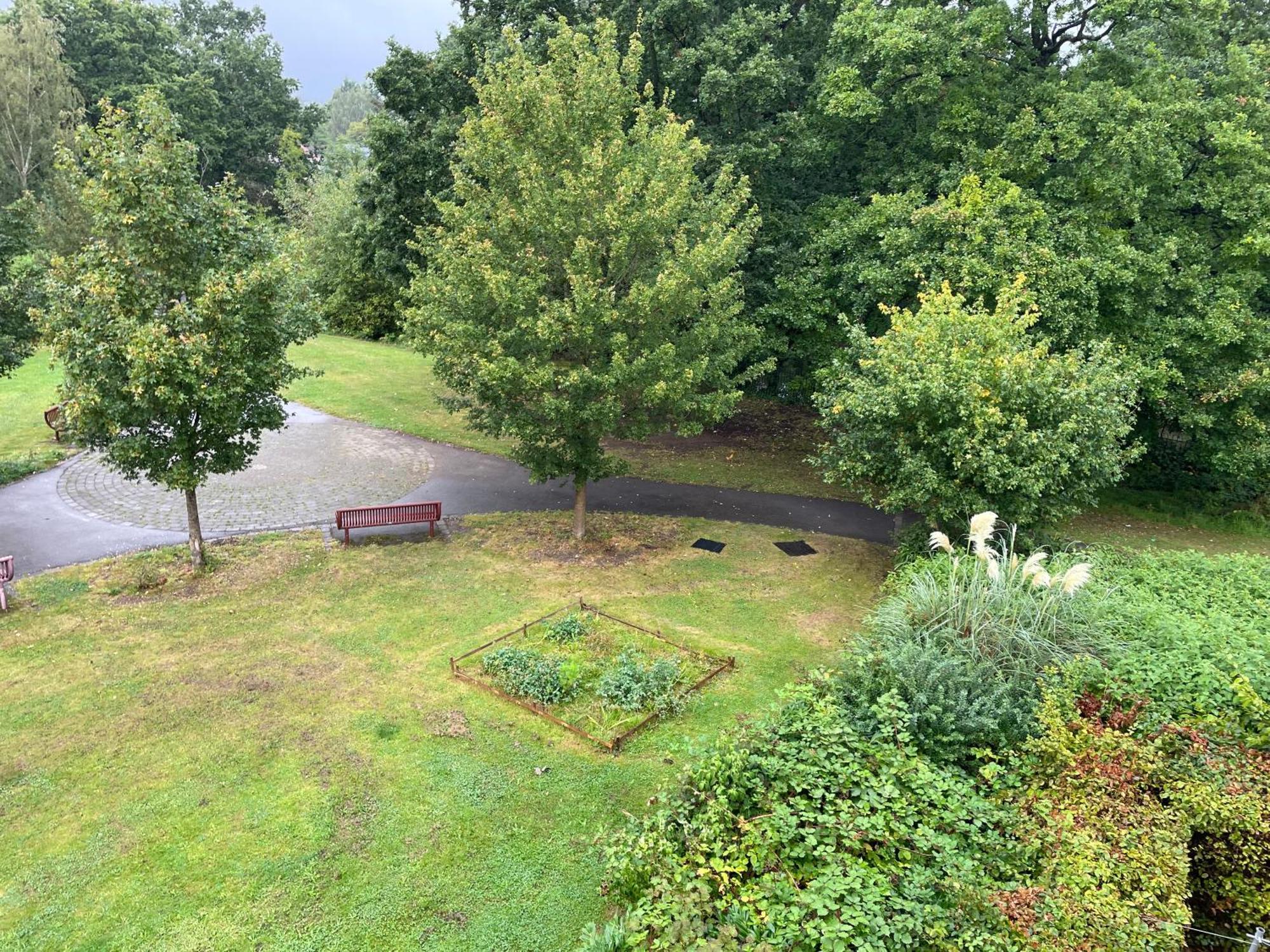 Spacious Nec Bhx Apartment