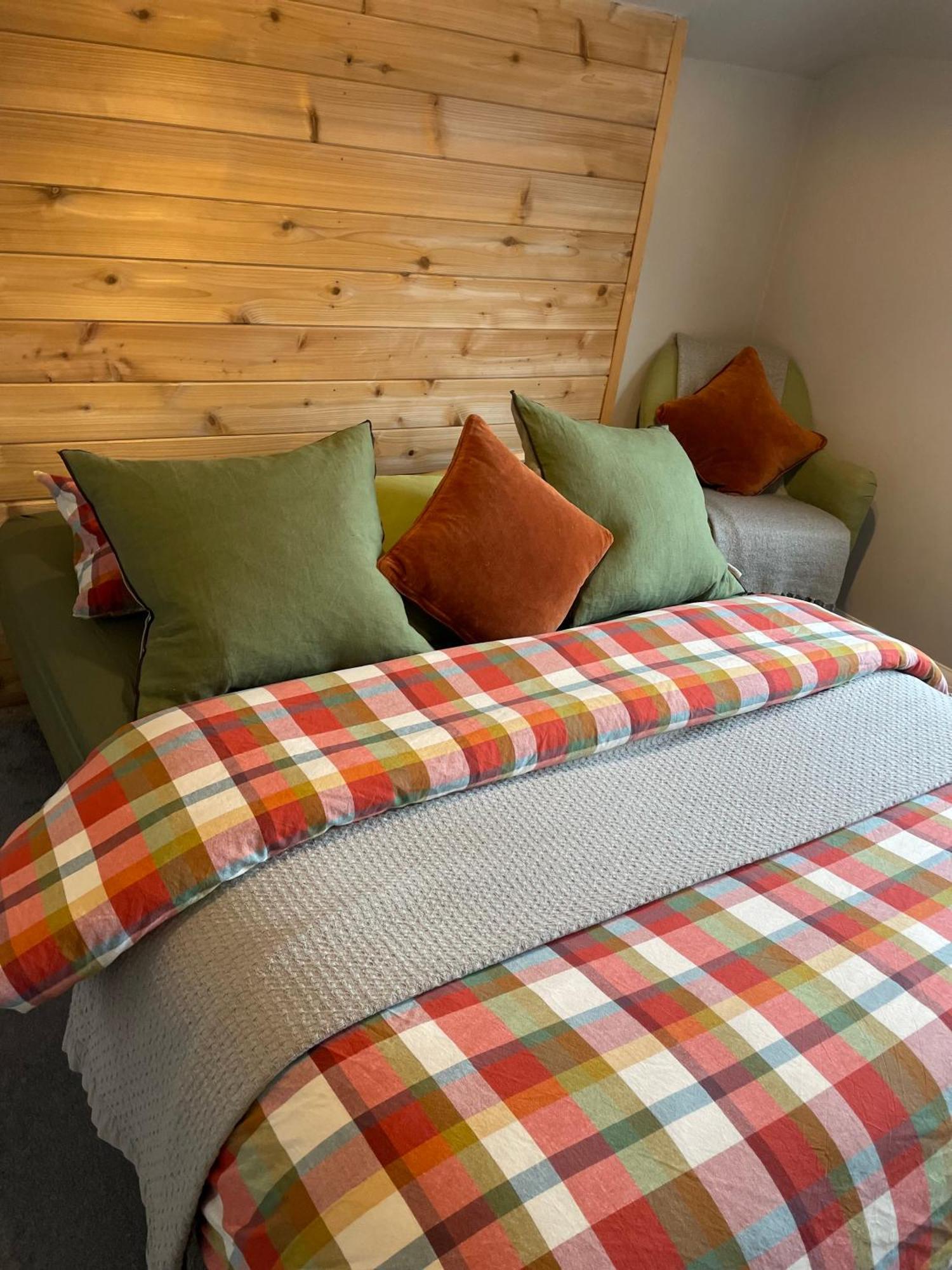 Spacious Nec Bhx * Solihull