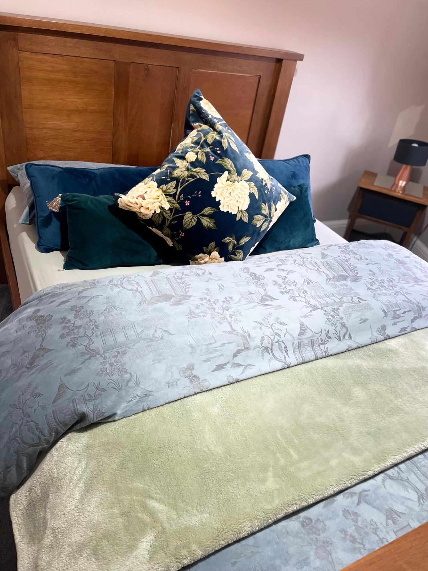 Spacious Nec Bhx Apartment