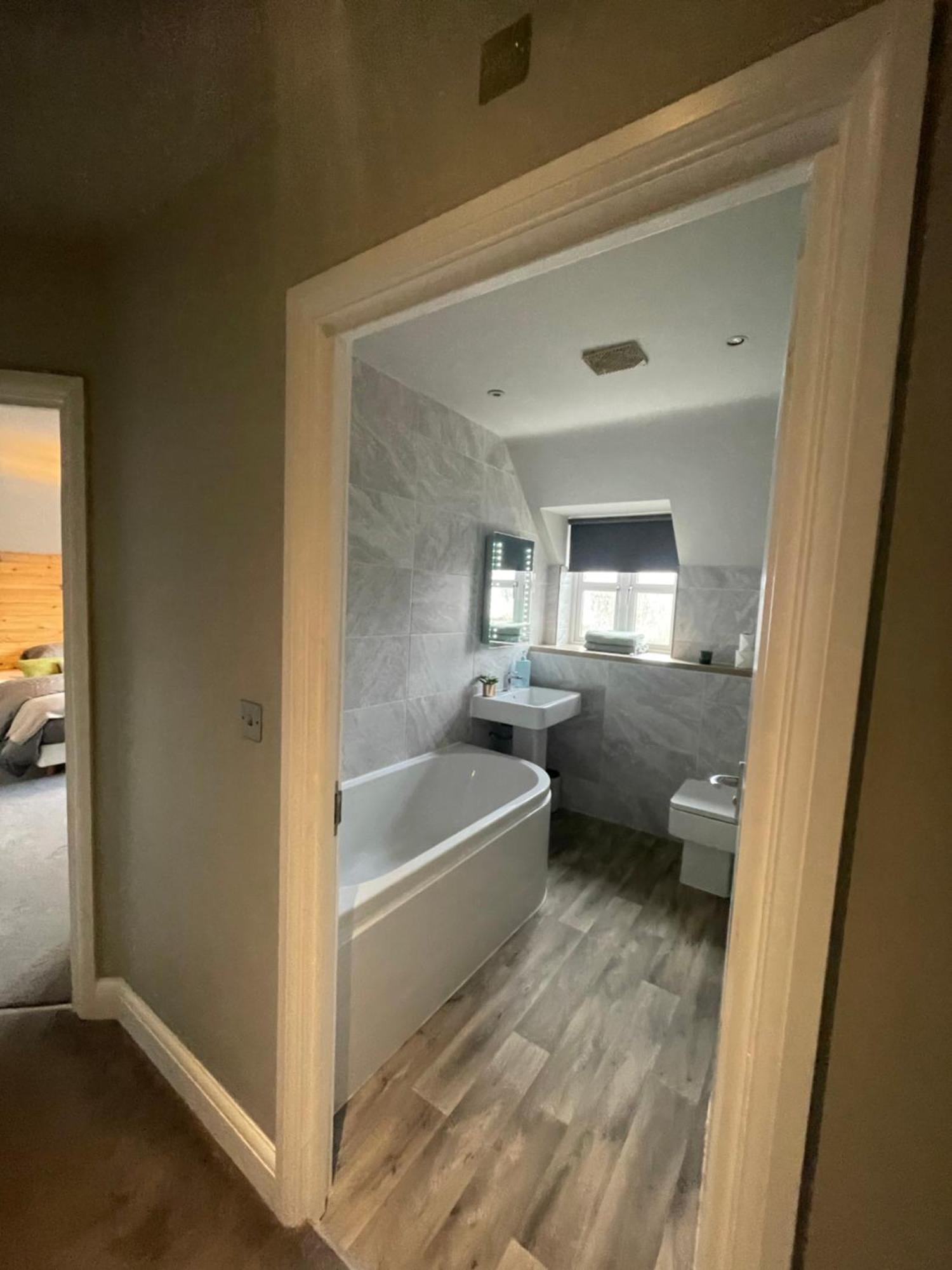 Spacious Nec Bhx Solihull